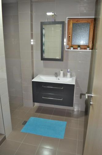 Ένα μπάνιο στο Country house Garden