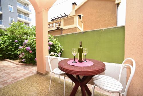 Photo de la galerie de l'établissement MG apartments and rooms, à Budva