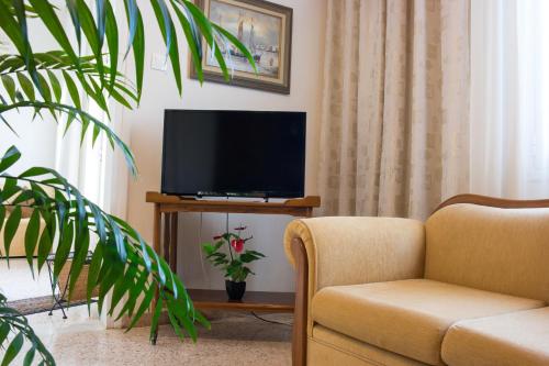 Alexandra Apartment Near Chania Center