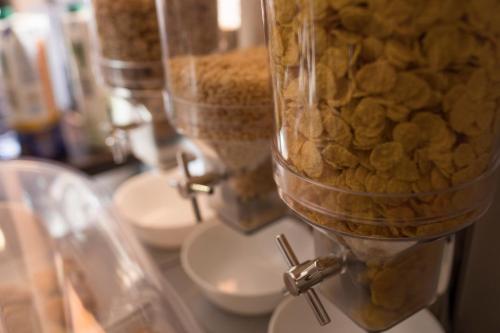 a close up of a food mixer on a counter at Beatus Suites And Rooms B&B in Canicattì