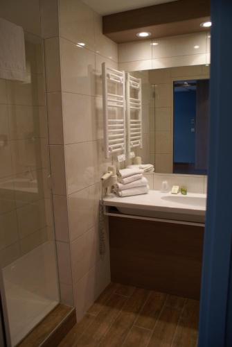 Bagno di Logis Hôtel Restaurant Aloe