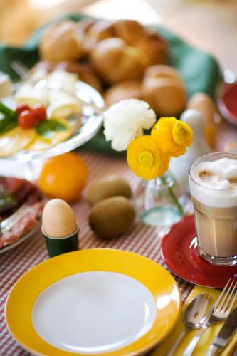 Jídlo v penzionu nebo okolí