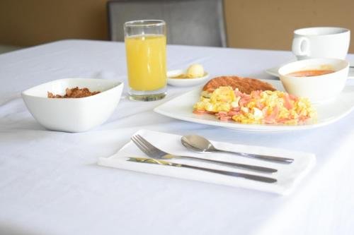 Jídlo v hotelu nebo okolí