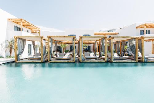 Бассейн в Branco Mykonos или поблизости