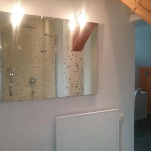 Ένα μπάνιο στο Gästezimmer Heßdorf