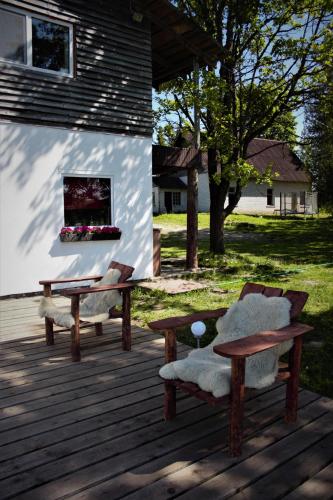 Zahrada ubytování Guesthouse, Sauna & Jacuzzi in Gauja Valley - Kaķukalns