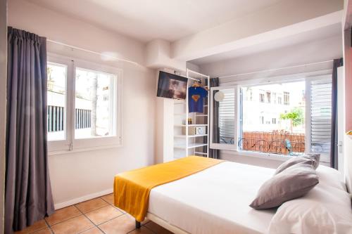 Gallery image of Ten Hostel in Ibiza Town