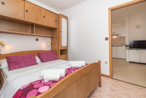 Μια τηλεόραση ή/και κέντρο ψυχαγωγίας στο Apartments Vojin