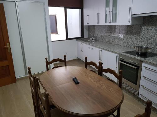 Nhà bếp/bếp nhỏ tại Apartamento Bueu Familiar