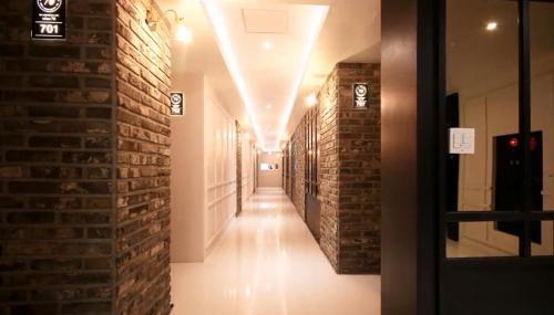 Gallery image of Vins 70 Hotel in Busan