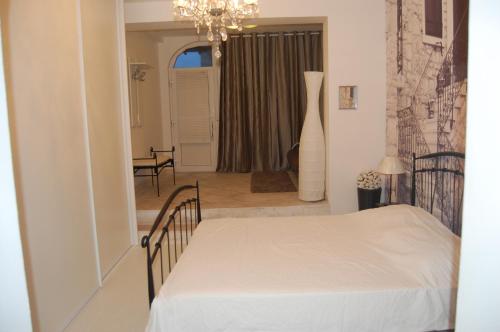 Studio apartment for 2 adults and 1 child