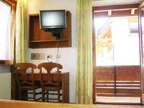 Η κουζίνα ή μικρή κουζίνα στο Hotel Rainegg