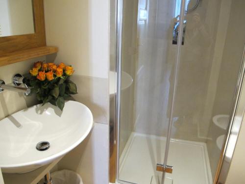 A bathroom at Le Porte di Marzo