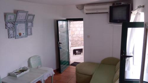 Gallery image of Apartments Ivica Mateljak in Brist