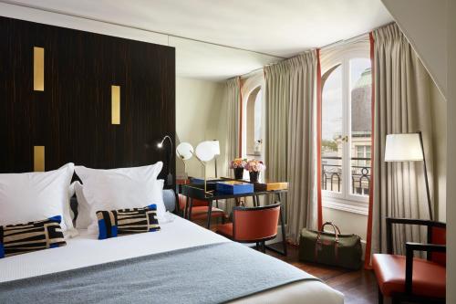 パリにあるホテル モンタレンバールのギャラリーの写真