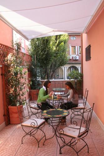 Χώρος καθιστικού στο Hotel Garibaldi
