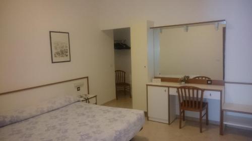 Gallery image of Hotel Liliana Andora citr 9006-0004 in Marina dʼAndora