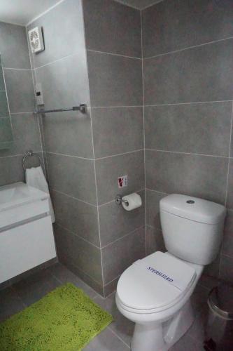 Koupelna v ubytování Lazuli Sea View-Beachfront Ap 405