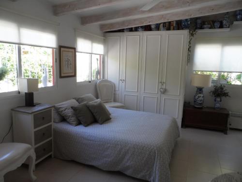 Foto Casa con jardín frente Playa de Burriana 1