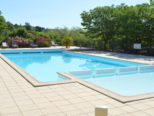 Πισίνα στο ή κοντά στο Holiday Home in Les Vans