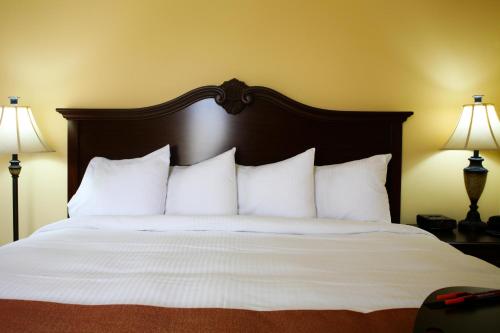 Gallery image of Main Street Inn Blacksburg in Blacksburg