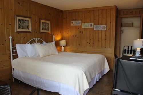 Town & Beach Motel – Photos 4