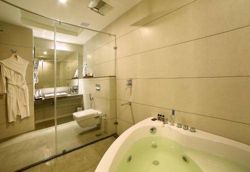 Koupelna v ubytování Blanket Hotel & Spa