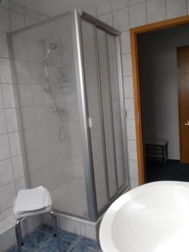 Koupelna v ubytování Haus Peters
