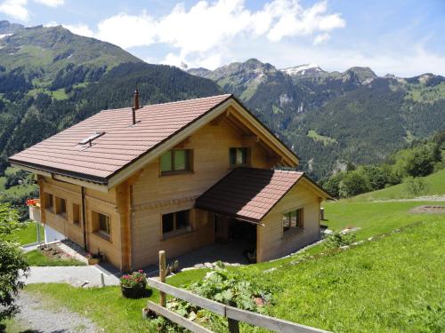 Chalet Canadian Corner
