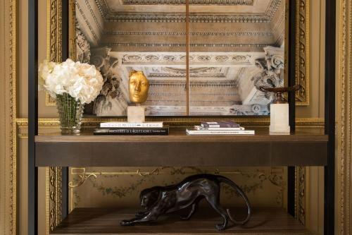 Hotel de Crillon photo 48