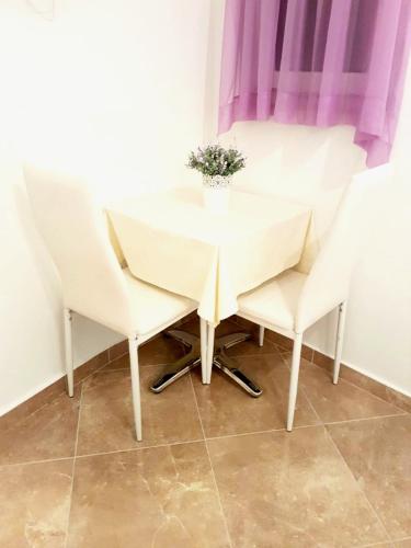 Room Ivana with private bathroom - Center of Split