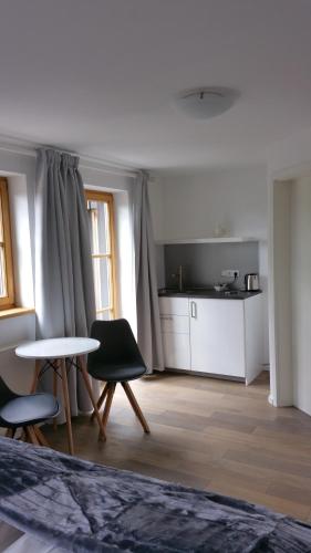 Köök või kööginurk majutusasutuses Schatzbergalm Pension