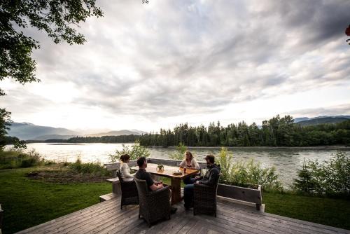 Skeena River House Bed & Breakfast – Photos 4