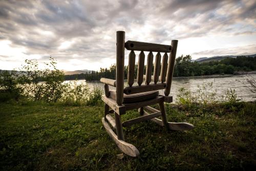 Skeena River House Bed & Breakfast – Photos 3
