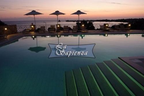 La Sapienzaの敷地内または近くにあるプール