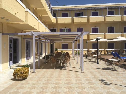 Gallery image of Katerina Hotel in Agia Marina Aegina