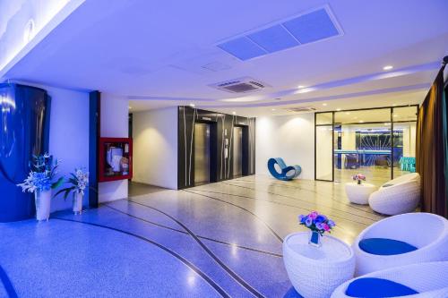 Gambar di galeri bagi Blue Boat Hotel JC di Utara Pattaya