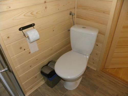 A bathroom at Familiówka