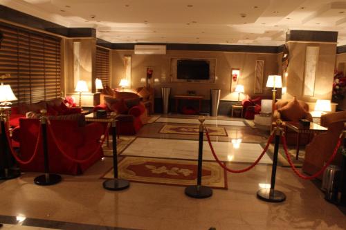 Et opholdsområde på Abha Crown Hotel