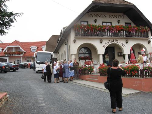 Tetamu yang menginap di Pannon Panzió Restaurant