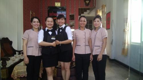 Hong My Hotelのスタッフ