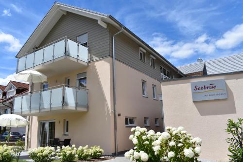 Seebrise mit Musik und Wein