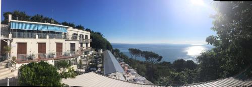 Gallery image of Camera Vista Mare Sunrise-Top Panorama-Only Adults in Sirolo