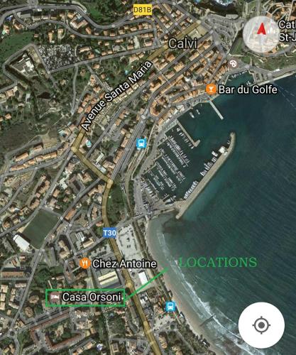 une carte d'une ville et de l'océan dans l'établissement Casa Orsoni, à Calvi