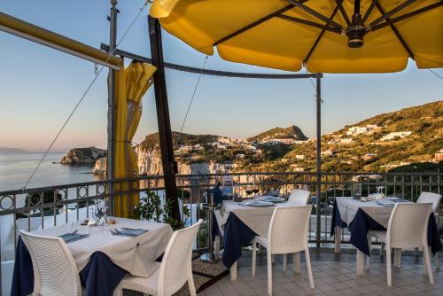 Gallery image of Hotel Villaggio Dei Pescatori in Ponza