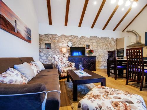 Posezení v ubytování Lovely holiday home with private infinity pool