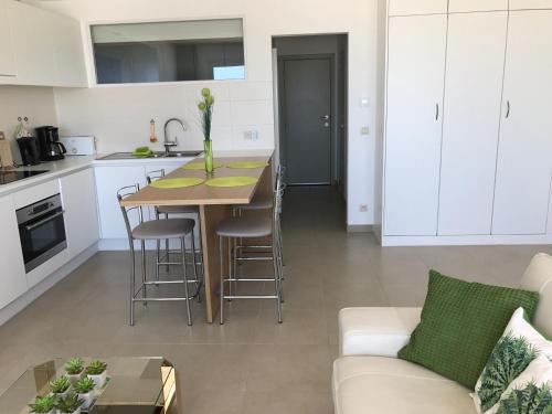 Kuchyň nebo kuchyňský kout v ubytování Apartment S7