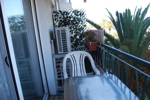 En balkon eller terrasse på Appart Nice Promenade