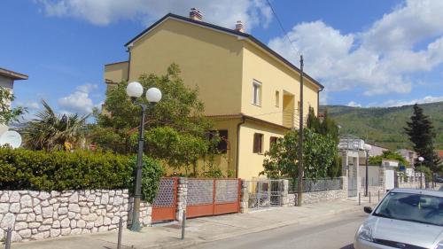 Nespecifikovaný výhled na hory nebo výhled na hory při pohledu z apartmánu