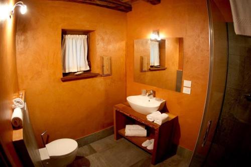 Le Petit Relais tesisinde bir banyo